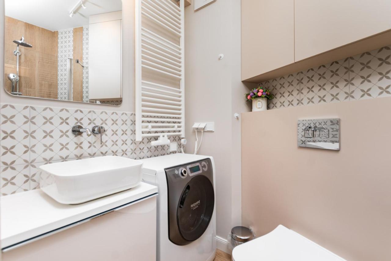 Apartament Solidarnosci By Your Freedom Warsawa Bagian luar foto